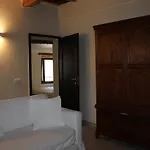 Podere Fabbrani Bed and Breakfast 4*
