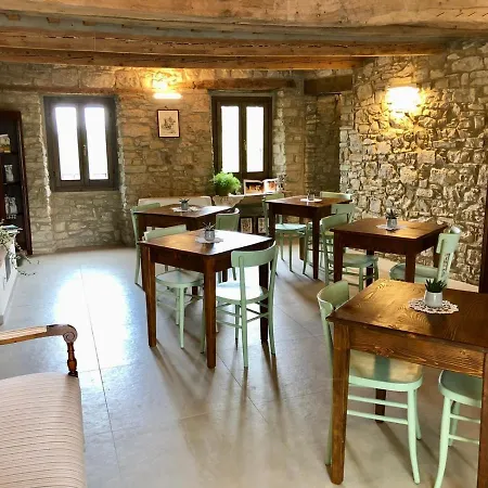 住宿加早餐酒店 Podere Fabbrani 4*