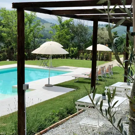 Bed & Breakfast Podere Fabbrani 4*