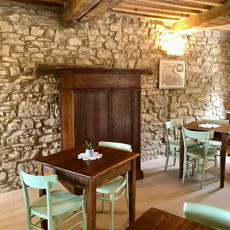 Podere Fabbrani 住宿加早餐酒店 彭纳比利