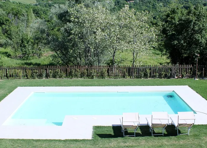 Podere Fabbrani Bed & Breakfast 4*